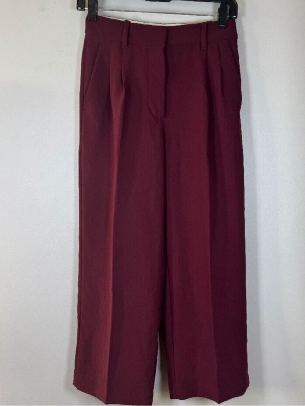 Aritzia x Wilfred  like The Effortless Pants Maroon Cropped Pants size 0